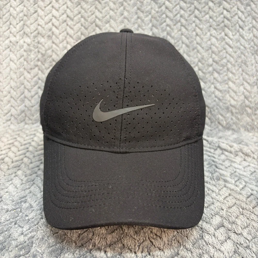 Nike Legacy91 Dri-FIT Black Perforated Adjustable Snapback Golf Hat Cap 0767